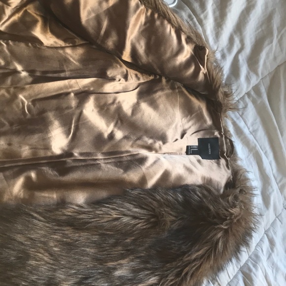 Fur vest - Picture 2 of 6